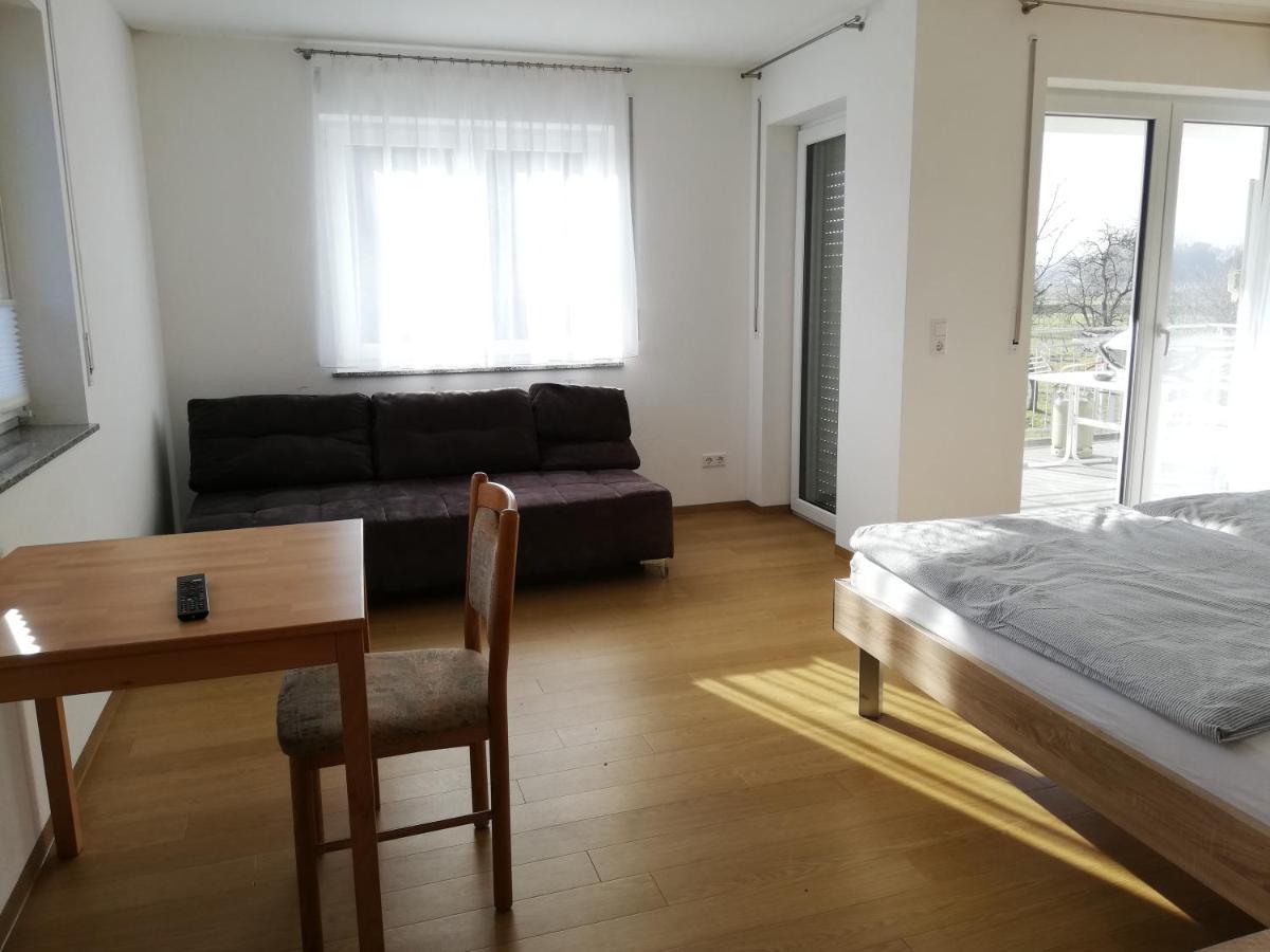 Ferienwohnungen Weishaupt Pfingstweider Strasse 30 Meckenbeuren Buitenkant foto