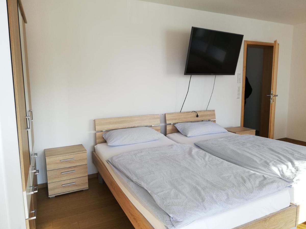 Ferienwohnungen Weishaupt Pfingstweider Strasse 30 Meckenbeuren Buitenkant foto